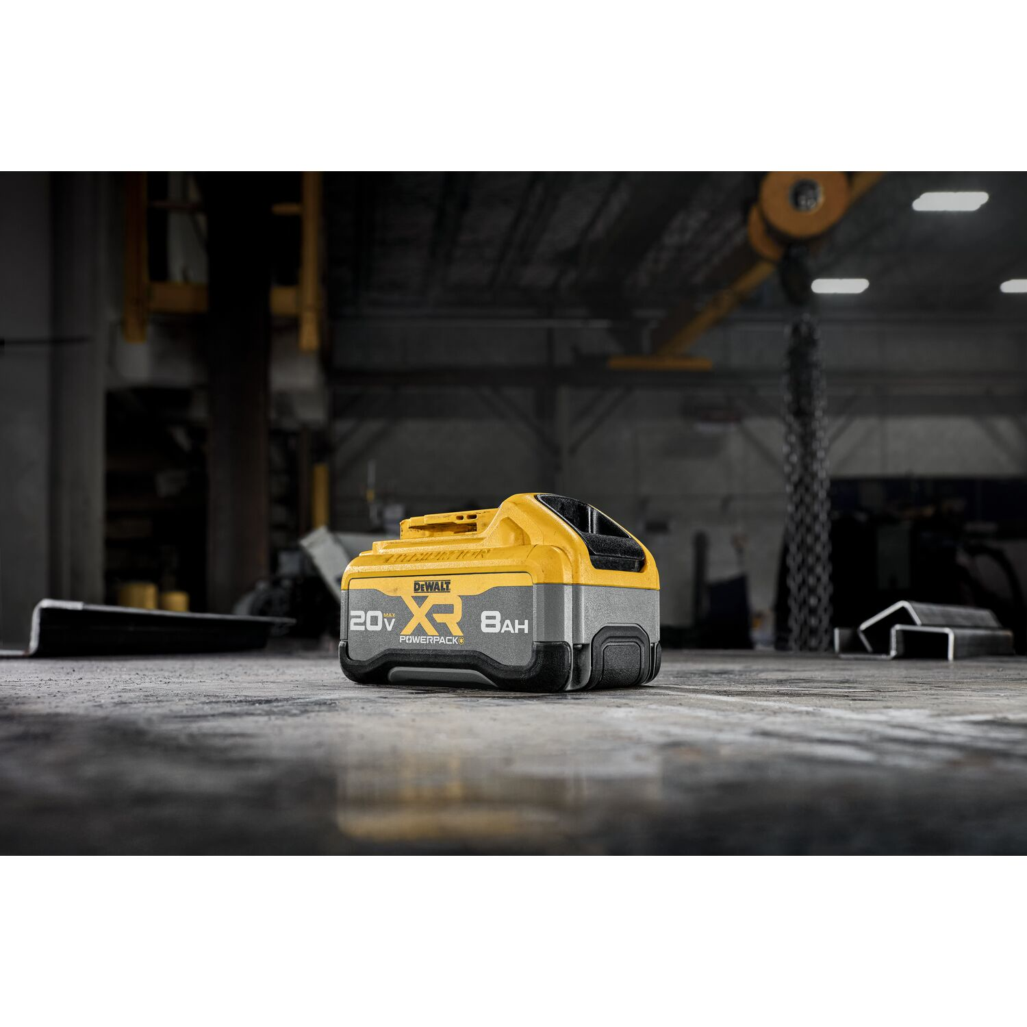 The tabless XR POWERPACK battery supports energy flow by forcing energy through multiple tabs to distribute power.