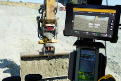 With Trimble Earthworks Augmented Reality functionality, operators can view 3D models in a real-world environment at a true-life scale in the context of existing surroundings. This blending of digital content and the real-world environment gives operators better situational awareness and a better understanding of the work that needs to be done.