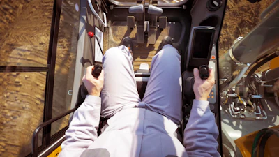 By analyzing vehicle performance data and market trends, fleet managers can make informed decisions that improve efficiency and productivity.