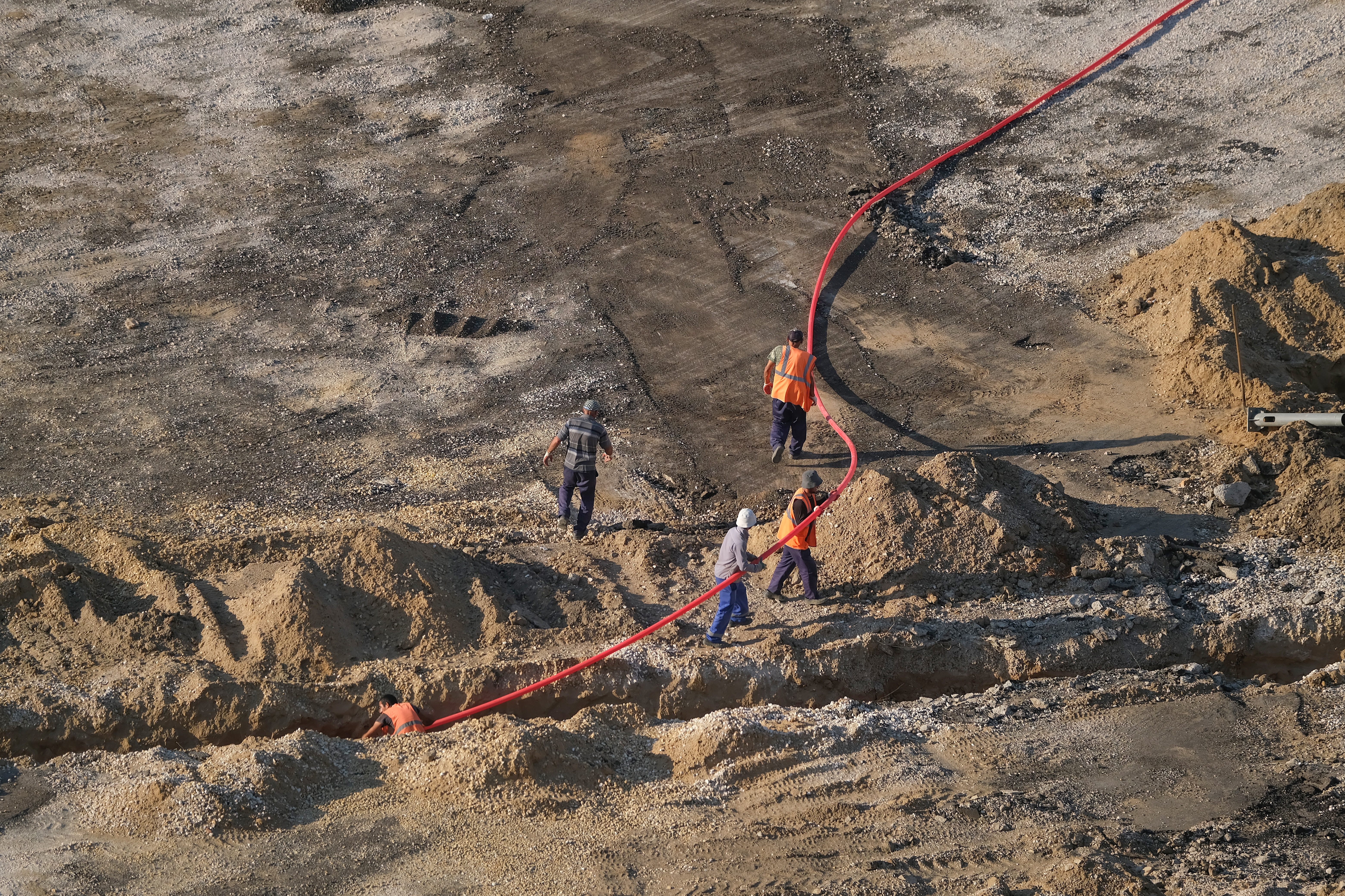 Protective systems are a key element in making sure your trenching and excavation site is safe. They’re required for trenches that exceed five feet in depth or aren’t cut entirely into stable rock.