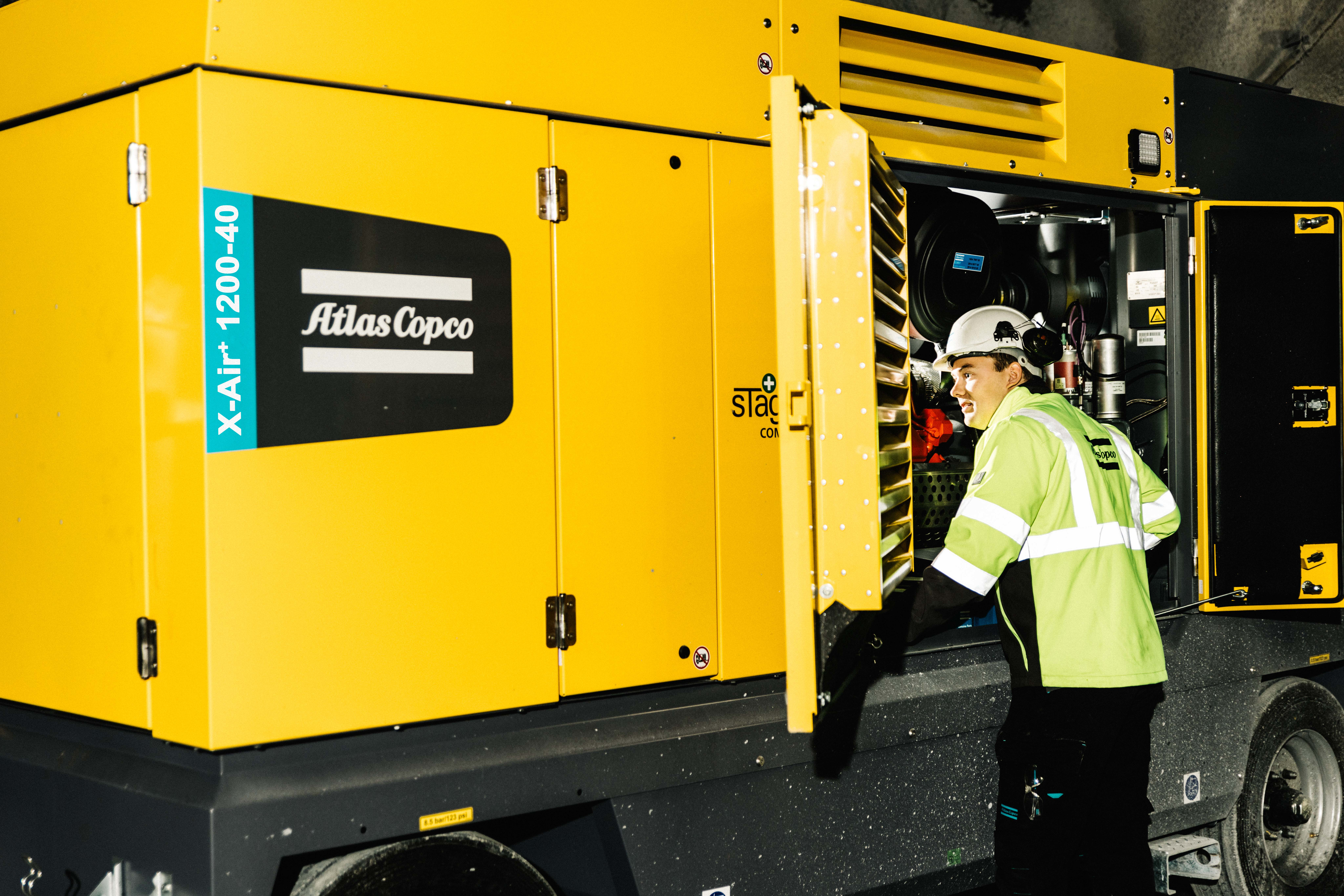The X-Air⁺ 1200-40 is designed for a range of industries such as construction, mining and energy.