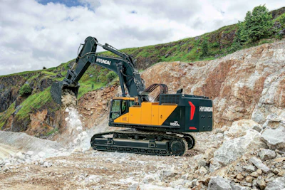 Bucket digging force ratings also reflect the machines’ suitability for heavy-duty applications, with the HX800A L delivering 85,098 lbf (38,600 kgf), and the HX1000A L delivering 88,185 lbf (40,000 kgf).