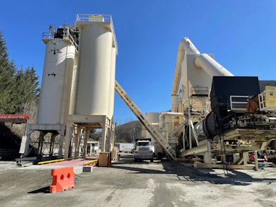 Asphalt Silos