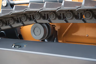 When looking at the health of your machine’s undercarriage, considering the condition of its chains is a huge factor.