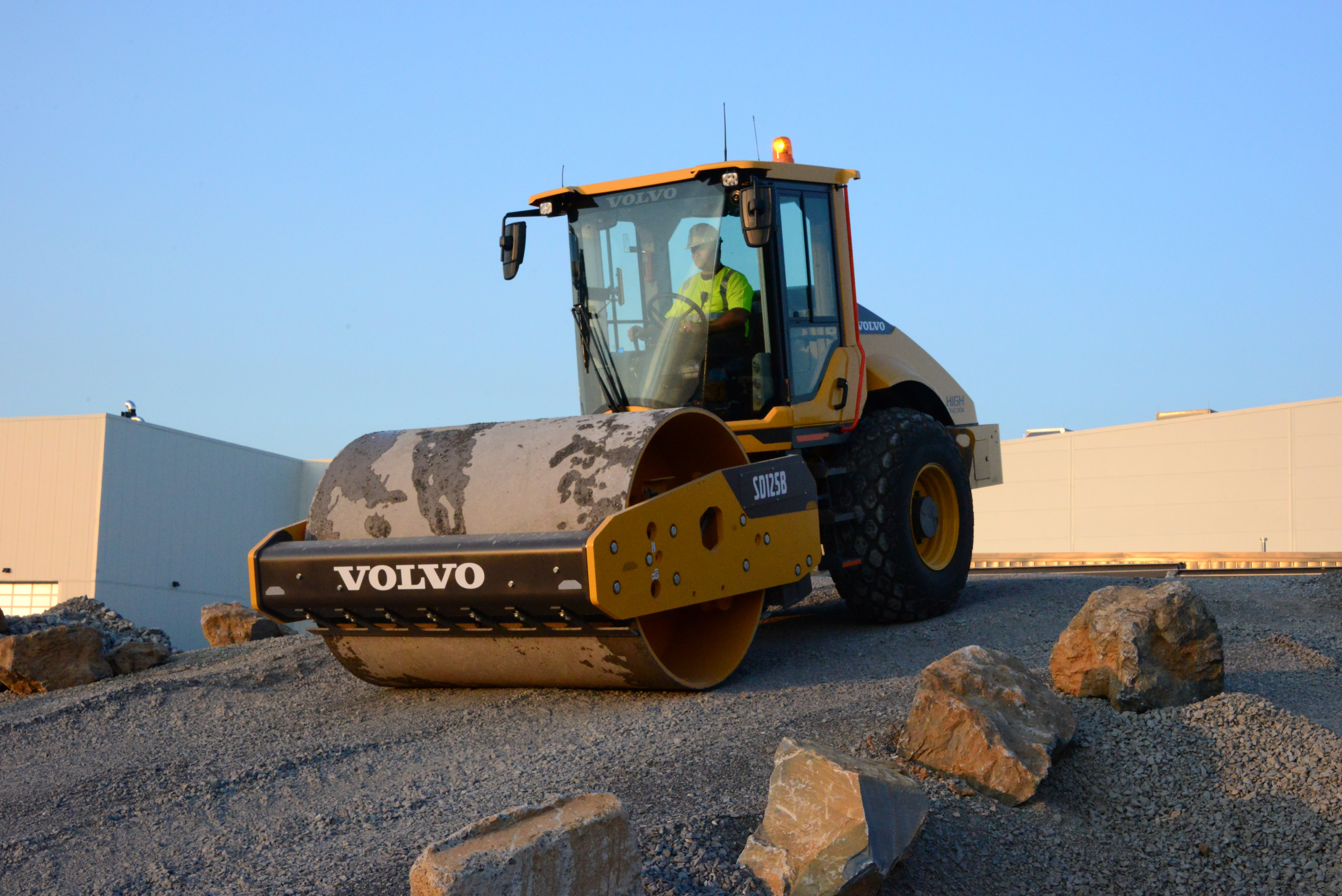 Embargo Volvo Sd125 Soil Compactor Hero