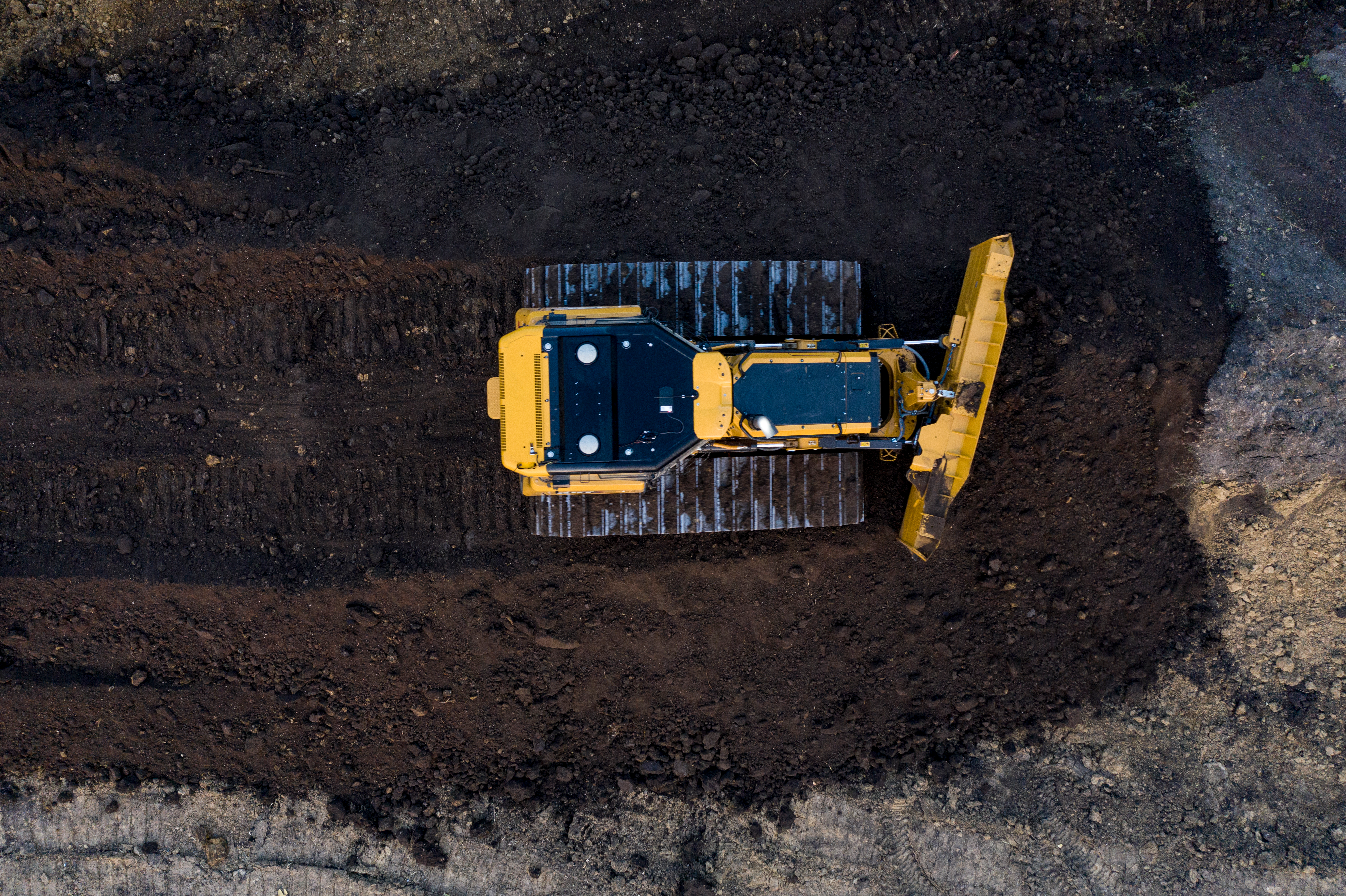 Officials from Caterpillar and Trimble announced on Oct. 2 their intention to continue a collaboration aimed at improving grade control technologies and interoperability, as well as availability of those technologies to end users and OEMs.