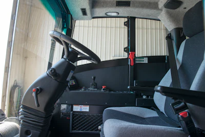 As the industry grapples with skilled labor shortages, advanced crawler carriers are prioritizing operator comfort and ergonomics with automotive-style cabs and controls, enhancing retention and easing training.