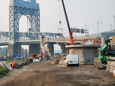 Winner of the Non-Highway Bridge Award: Robert F. Kennedy Pedestrian/Cycle Bridge