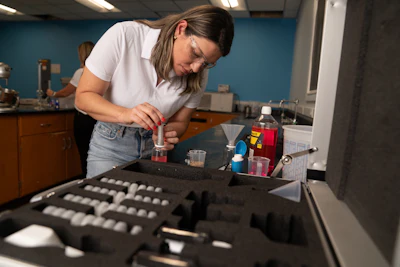 Characterize the type and quantity of clay embedded in your sands with ChrysoClear Test. Unique characterization method for swelling clay which is a real alternative to the methylene blue test with higher accuracy and reproducibility, and very easy-to-use testing in the lab.