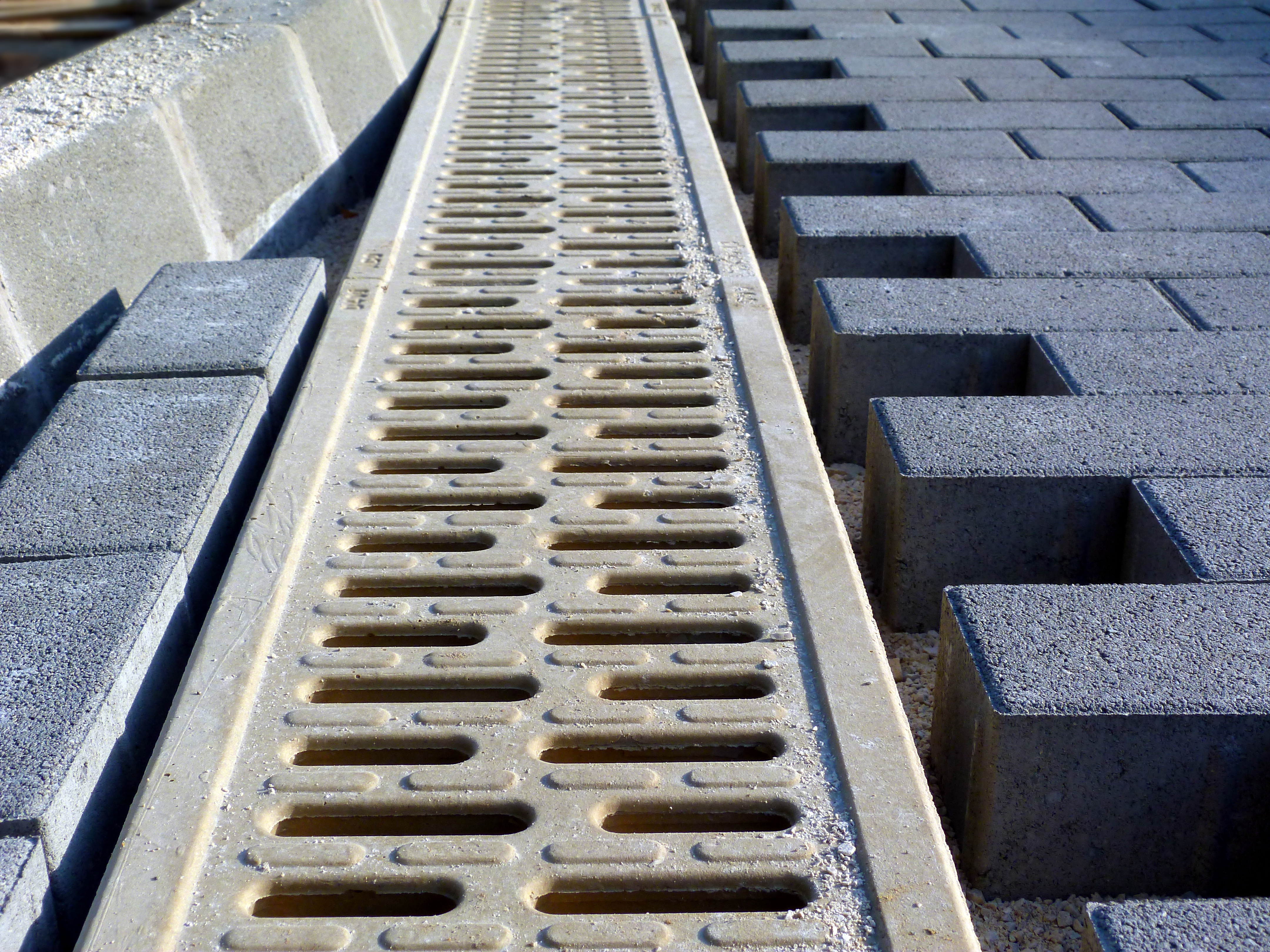 Istvan Yellow Beige Color Storm Drain Trench