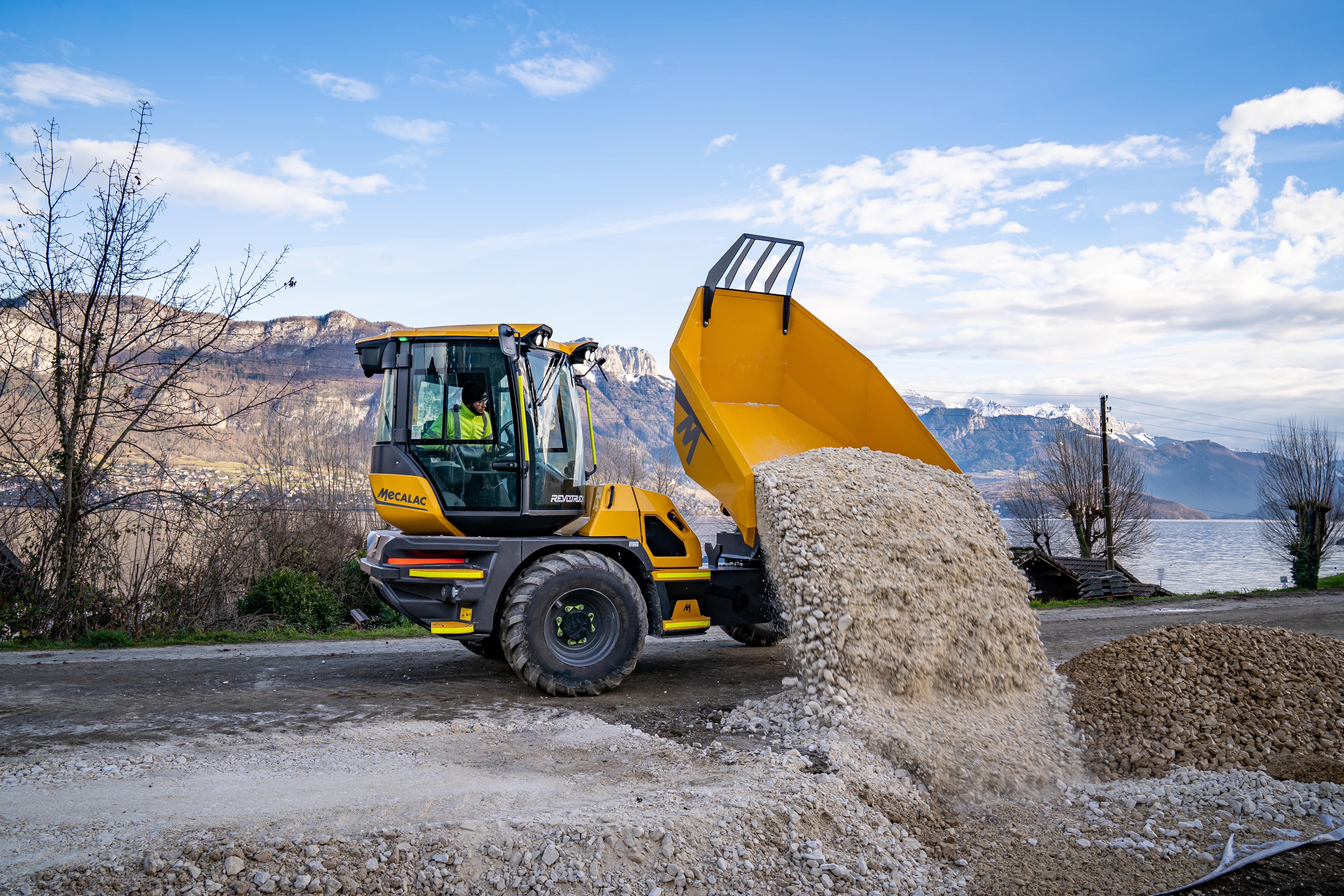 Mecalac Revotruck9 Job Site 4 Copyright Mecalac 300dpi Print