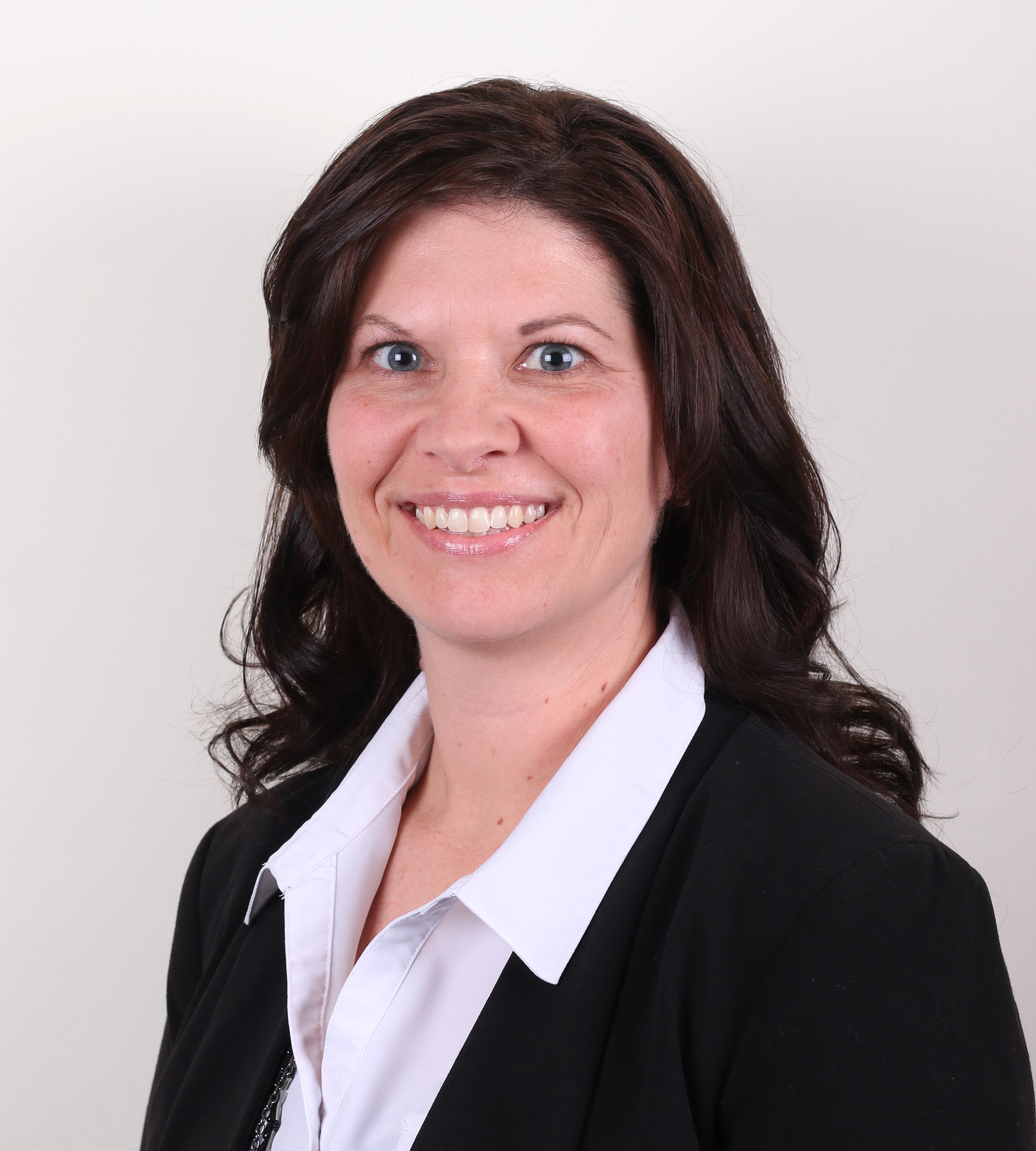 Photo of Jennifer Mizer Headshot