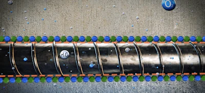 Migrating corrosion inhibitor bonding to concrete rebar