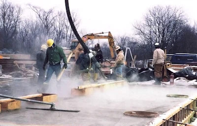 Winter placement in progress—contractors use admixture-enhanced mixes to keep concrete on track despite freezing temps.